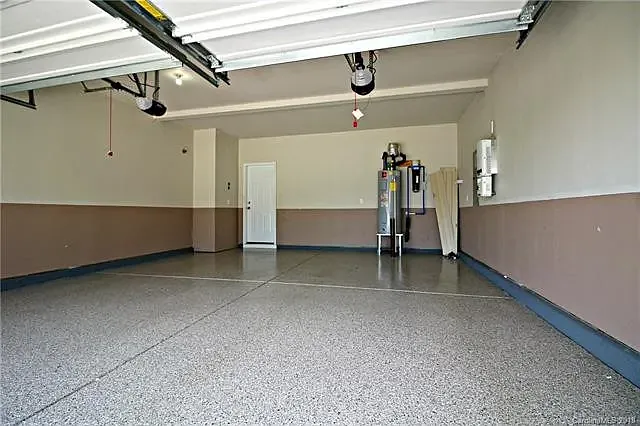 4463 Sourwood Ct — Photo 17
