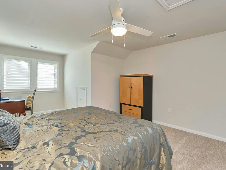 15563 Blue Lotus Ln — Photo 33