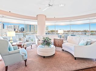 2881 Peachtree Rd NE APT 801, Atlanta, GA 30305