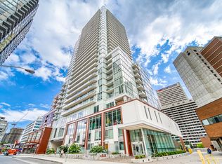 33 Helendale Ave #1810, Toronto, ON M4R 0A4