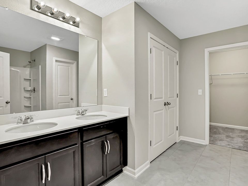 1st image of 12530 Creekside Manor Dr
