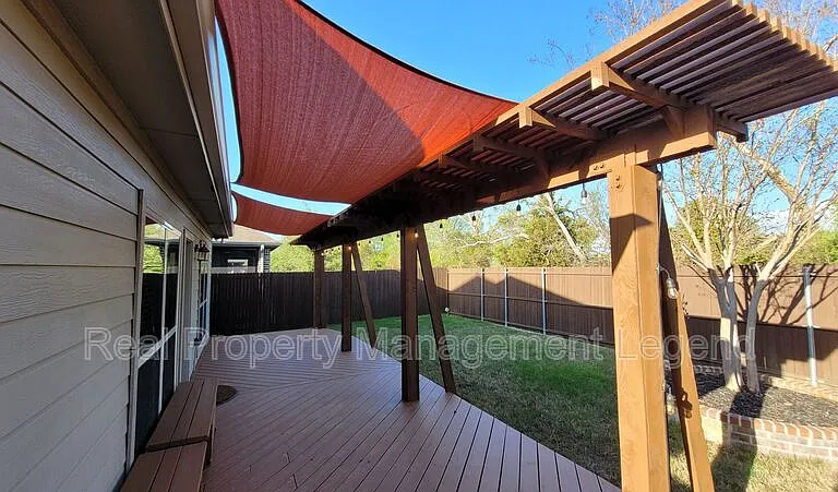 812 Gray Fox Dr — Photo 28