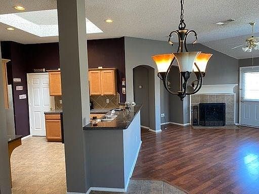 4th image of 3817 Aldersyde Dr
