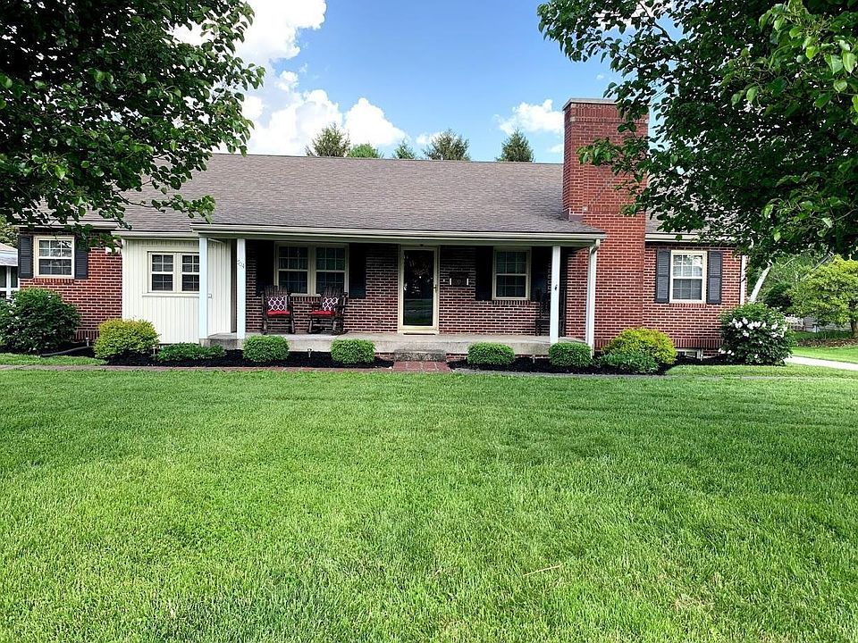 1st image of 704 Highland Ave