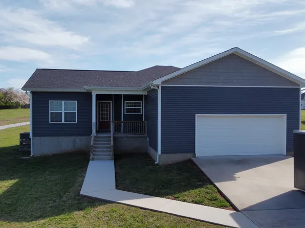 319 Woodland Dr, Decherd, TN 37324