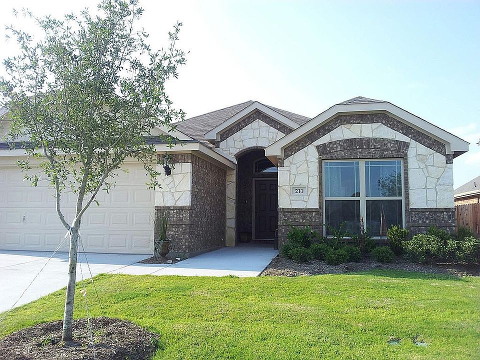 1st image of 211 Range Rd