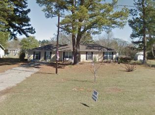 914 Bassett Rd, Palestine, TX 75803