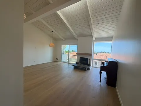 3 bed, 1681 sqft, $6,600 — Photo 4