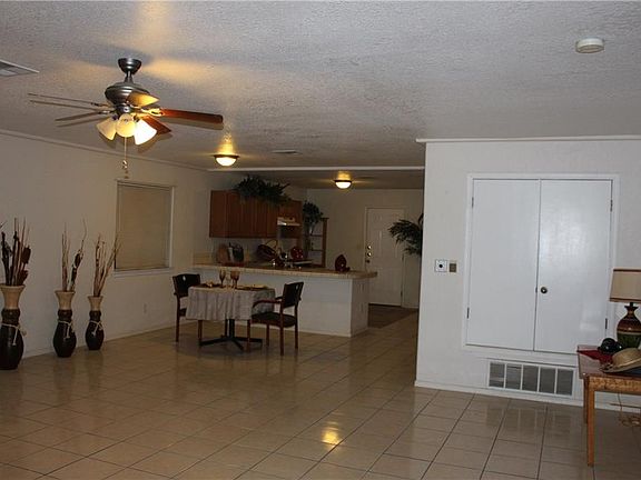 5th image of 3725 Wickham Ave
