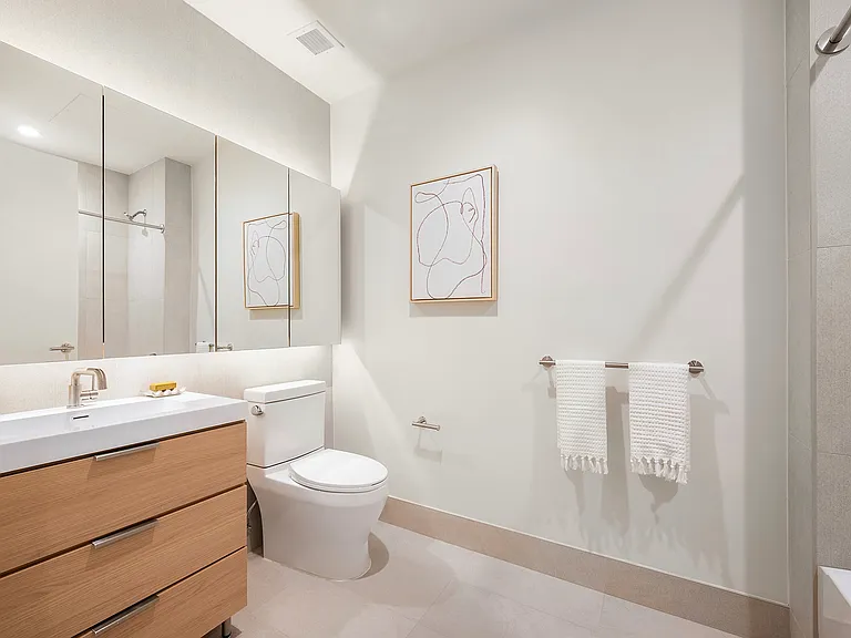 180 Pearl St #245 — Photo 5