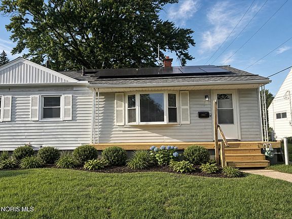 2nd image of 2902 Claredale Rd
