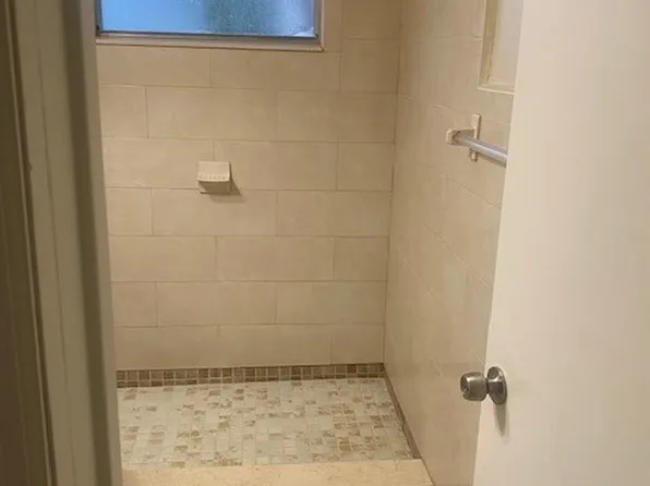 2362 NW 32nd St, Miami, FL 33142