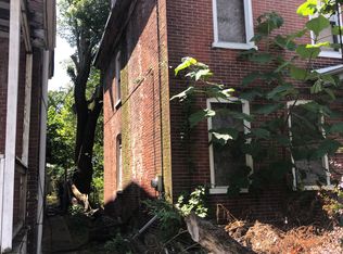 824 Upland Ave, Chester, PA 19013