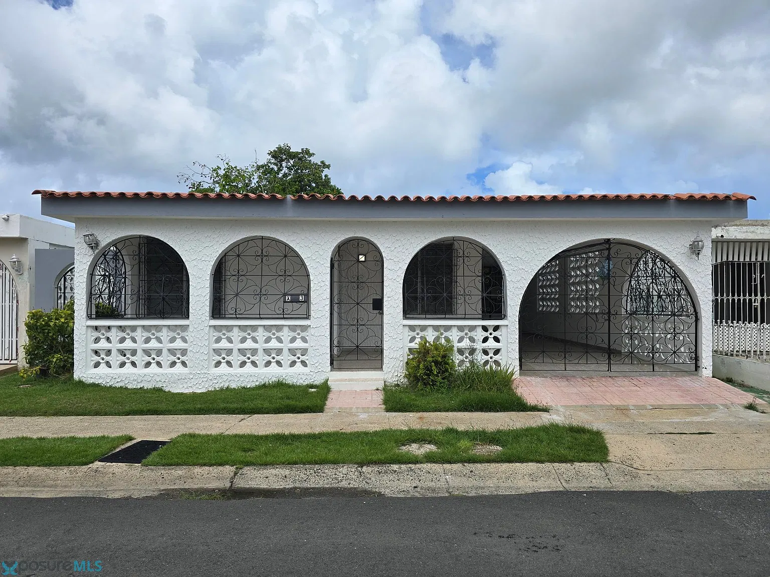 4 bed, 2.0 bath, 1382 sqft, $1,500 — Photo 1