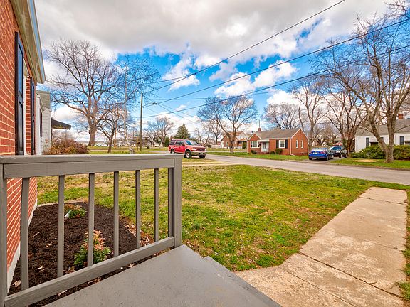 4th image of 2532 Averett St NW