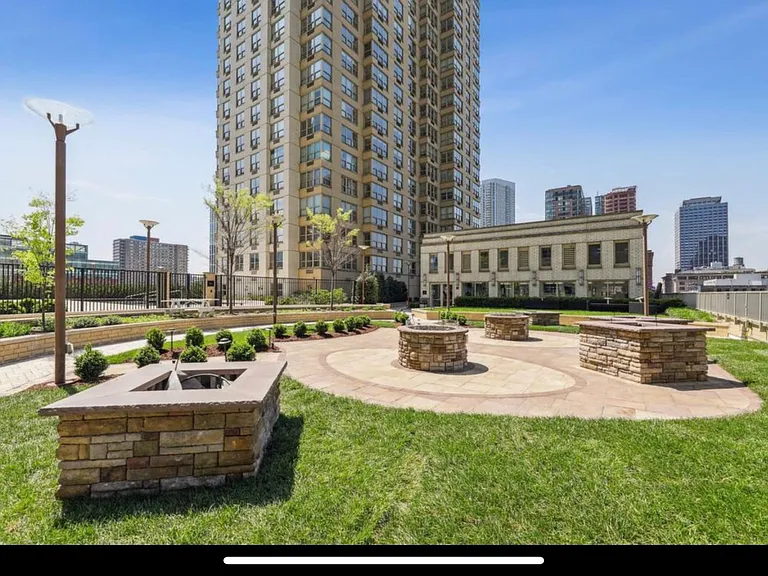 88 Morgan St #403 — Photo 16