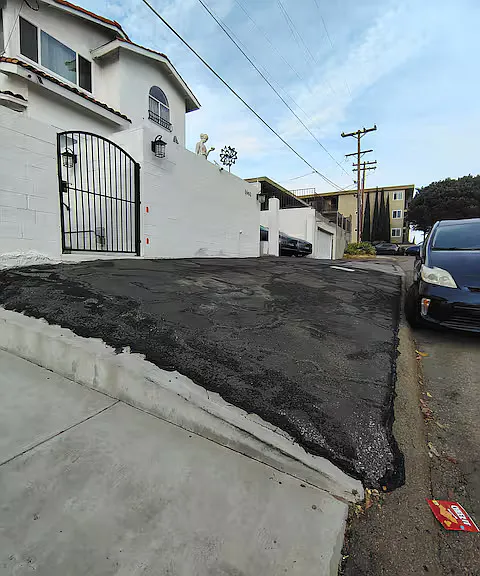 5960 Riley St — Photo 33