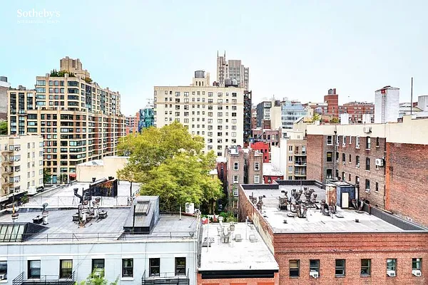 Rented by Sotheby's International Realty | media 10