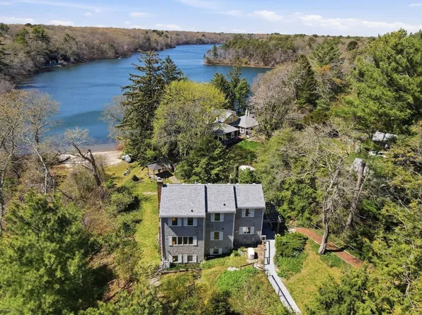 763 Santuit Newtown Rd, Barnstable, MA 02630