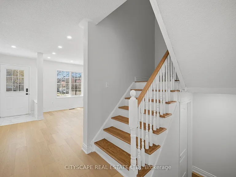 106 Tianalee Cres #UPPER — Photo 22
