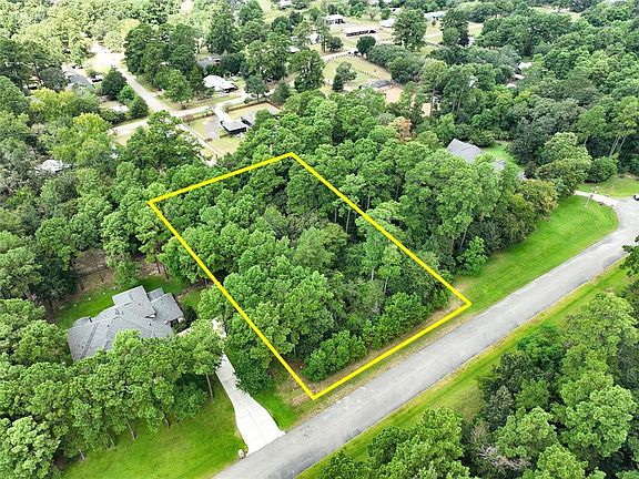 2nd image of 28918 Village Trail Court