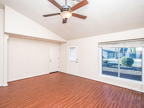 5th image of 8521 W Corrine Dr