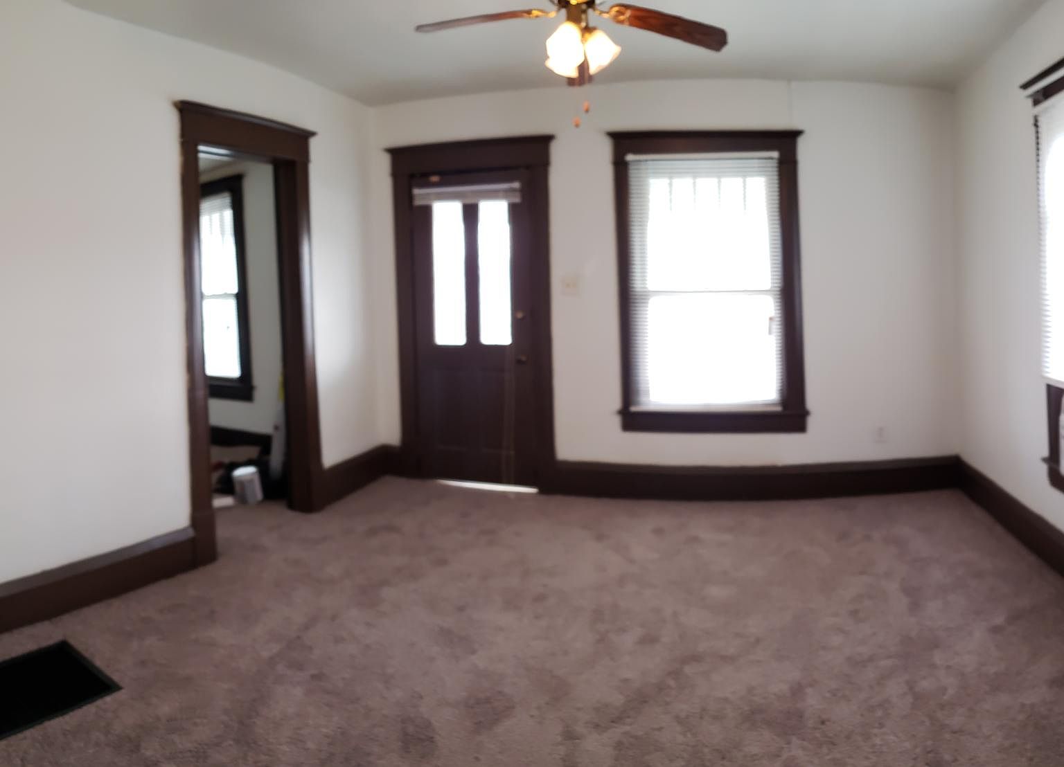 2075 N Woodford St, Decatur, IL 62526 Zillow