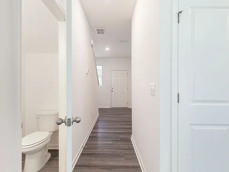 3531 Cardinal Dr SW — Photo 3