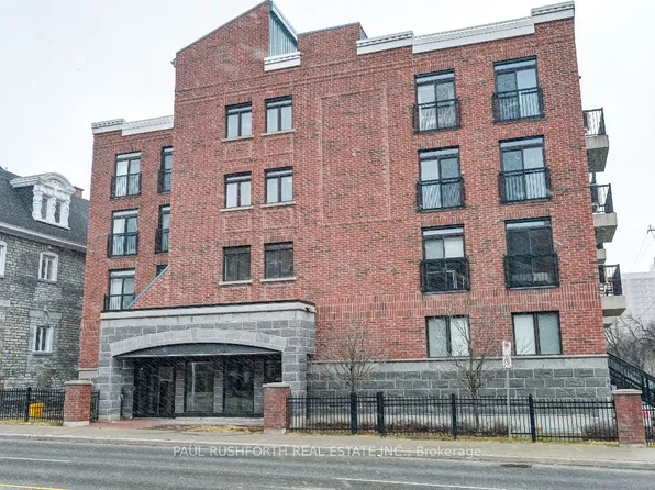 456 King Edward Ave #410, Ottawa, ON K1N 0B4