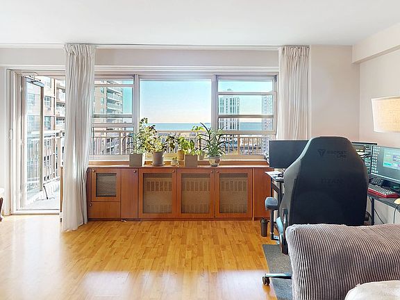 4th image of 458 Neptune Ave APT 14O