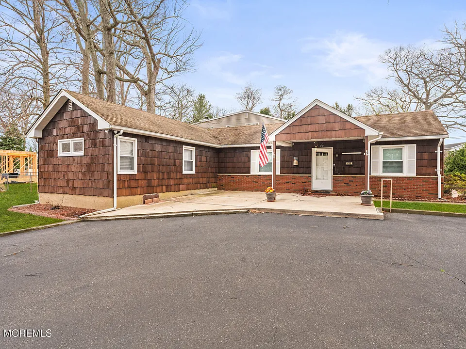 456 Harnell Ave