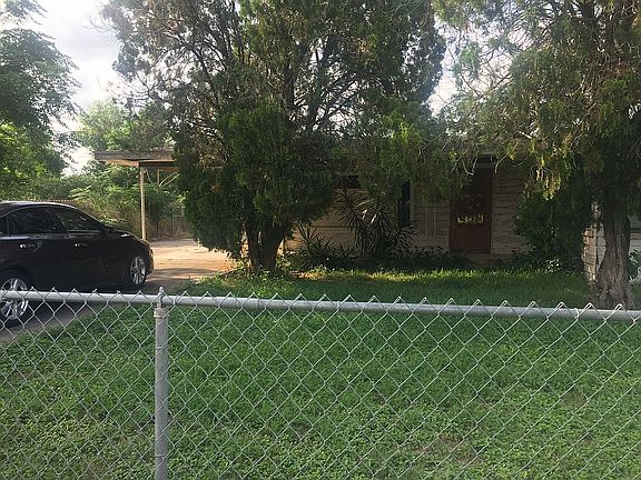 4th image of 941 E Harris Ave