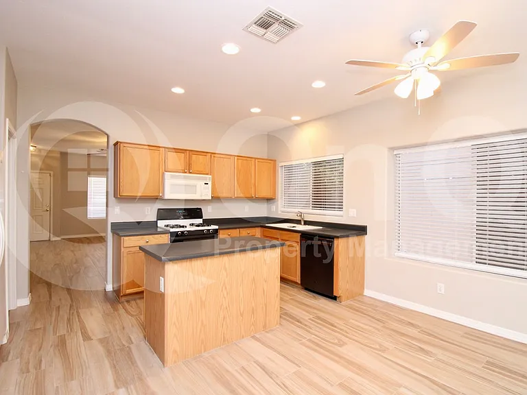 3713 E Wyatt Way — Photo 3