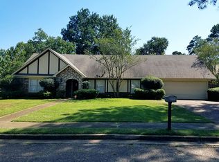 1 Creekwood Pl, Jackson, MS 39211