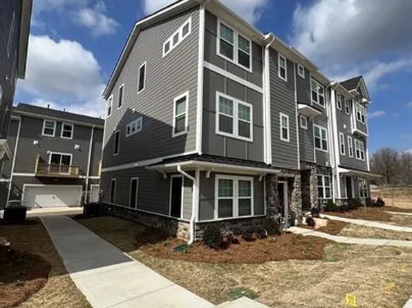 3754 Memorial Pkwy, Charlotte, NC 28217