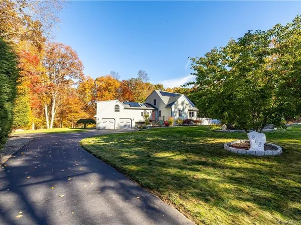 888 Merrow Road, Coventry, CT 06238