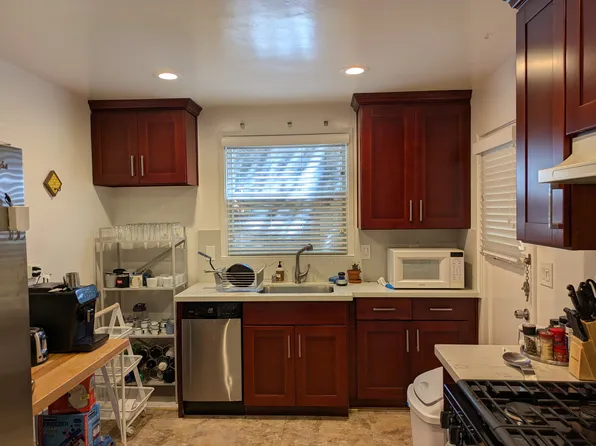 2390 Williams St #4, Palo Alto, CA 94306