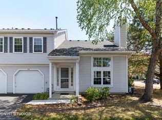 216 Butternut Ln, Streamwood, IL 60107