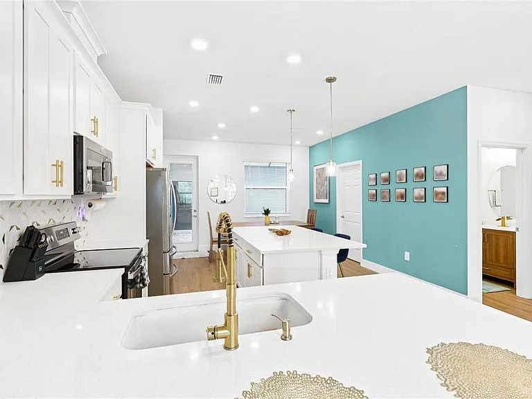 1808 Fender Ln — Photo 7