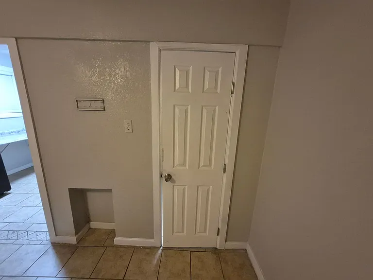 115 Caldwell St #4 — Photo 11