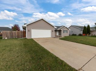 2170 Ryan Rd, De Pere, WI 54115