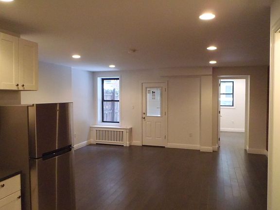 3rd image of 317 W 82nd St APT 1B