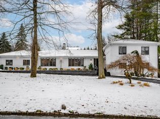 44 Green Pl, North Caldwell, NJ 07006