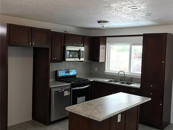3rd image of 3347 Bosham Dr