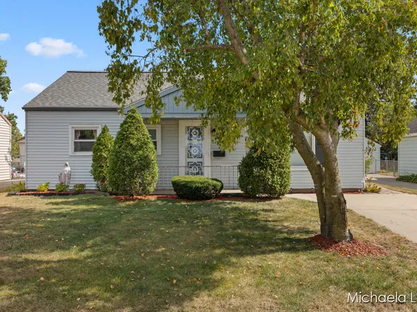 708 Spring Ave NE, Grand Rapids, MI 49503