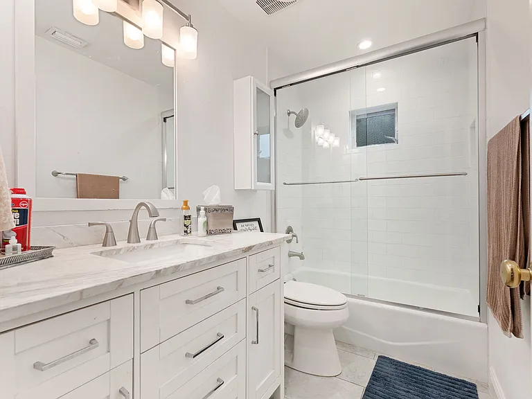 771 Myrtle Ter — Photo 10