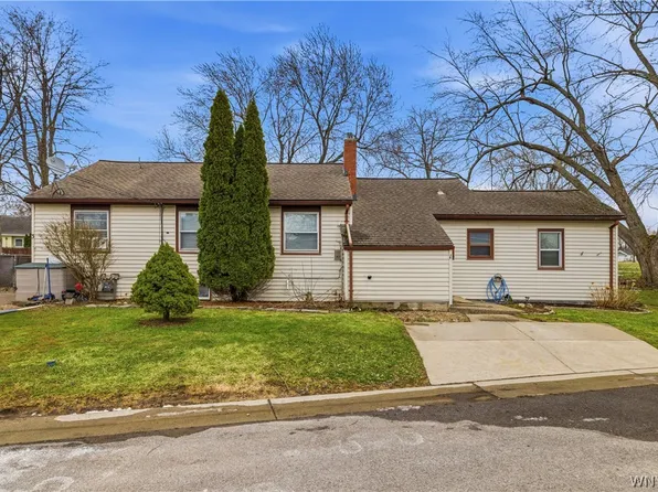 3 Primrose Dr, Buffalo, NY 14225