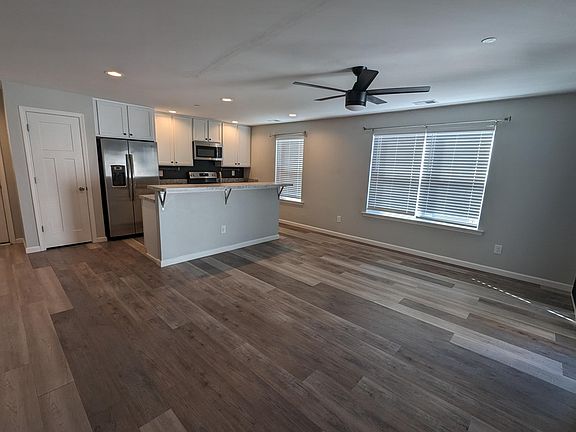 3rd image of 1218 W Ocean View Ave APT C