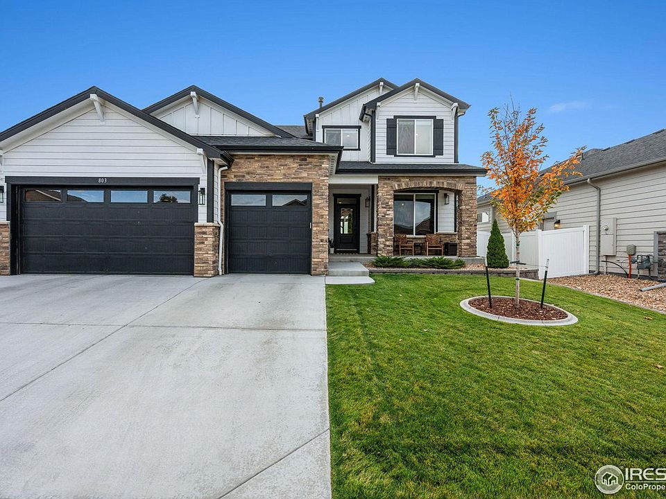 1st image of 803 Shirttail Peak Dr