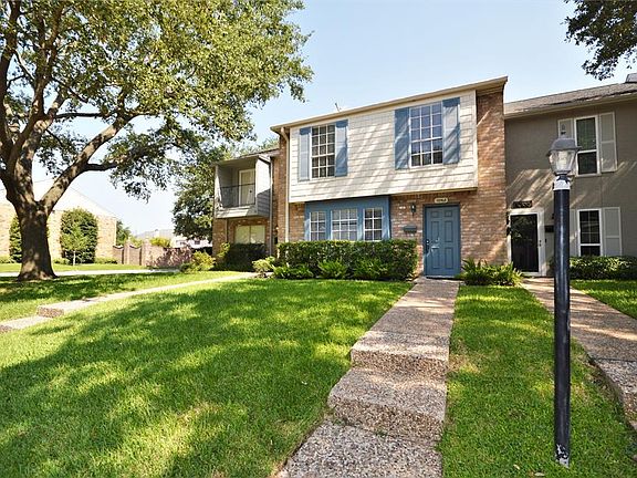 3rd image of 10168 Longmont Dr #38
